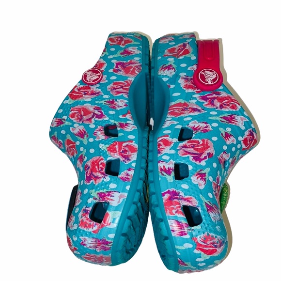 Crocs Girls' Tropical Teal With Princess Charms - Picture 5 of 8